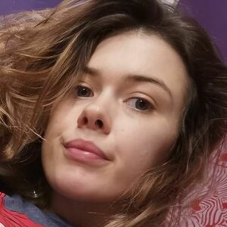 Levana Banana perfect actress archive