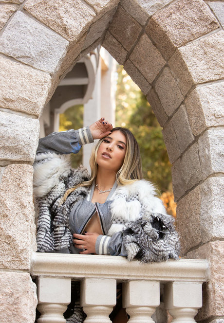 Isabella Buscemi model adult picture