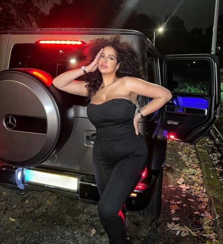 Anna Maria star high quality image