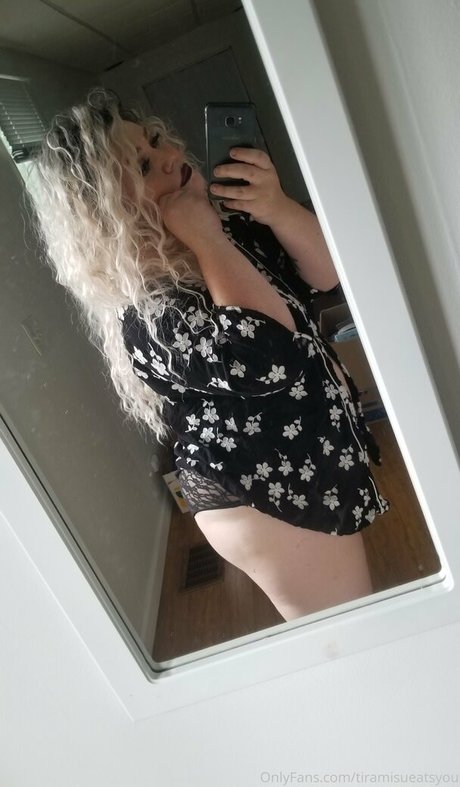 tiramisueatsyou pornstar exclusive galleries