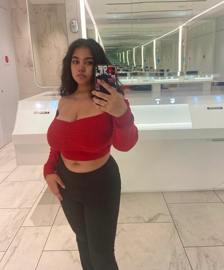 Boa Hancock high quality actress images