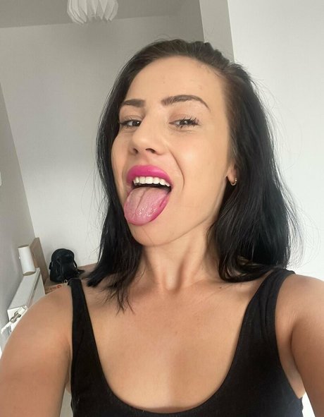 vanessa099 pornstar photo