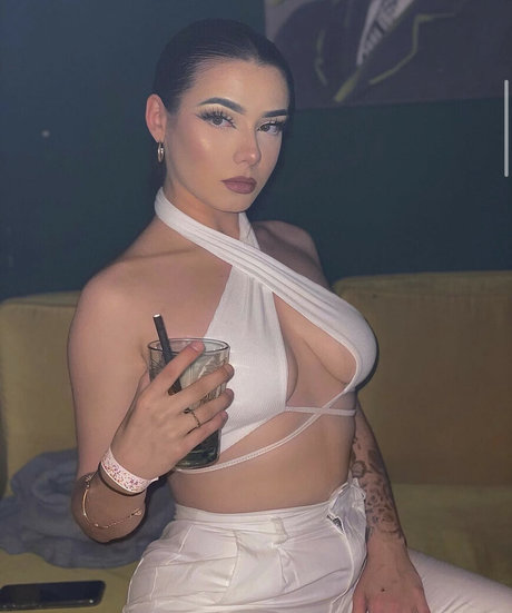 laleesx porn actress galleries