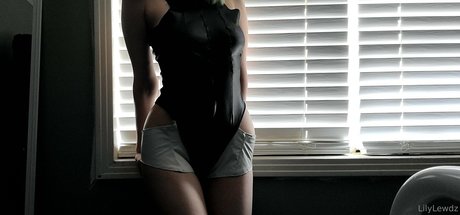 lilygripzfree pornstar sexy photo