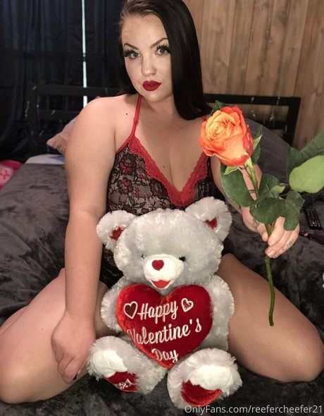 reefercheefer21 best model image