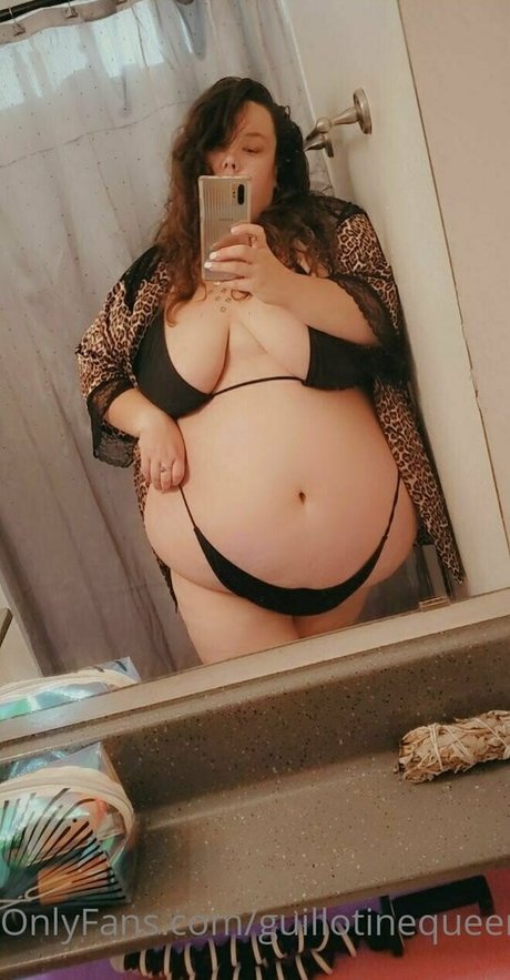 guillotinequeen2 nudes actress pic