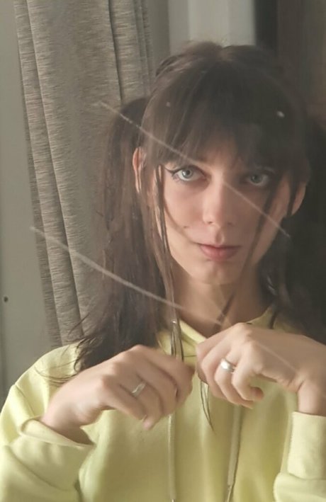 Sin Rose model art photo