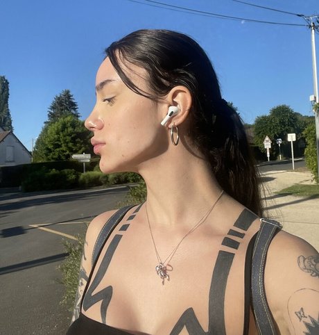 Zeliahxo model art photos