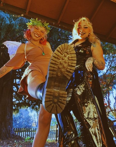 buttercupdaddy666 pornographic model picture