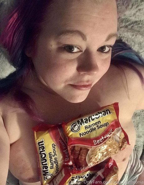 yourgalphronia porn model images