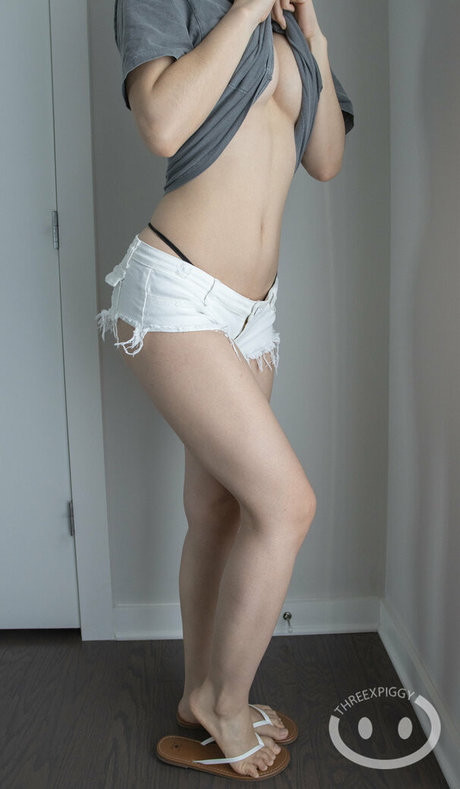 threexpiggyfree free model gallery