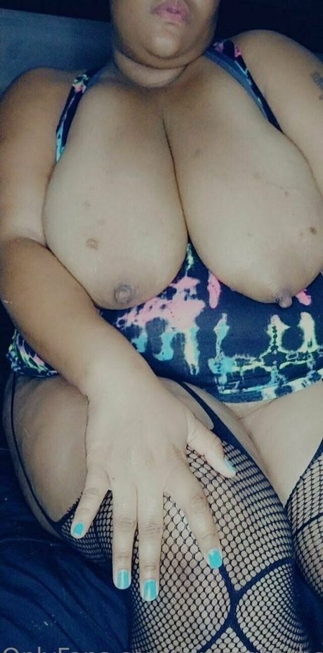 kiranightshade hot actress picture