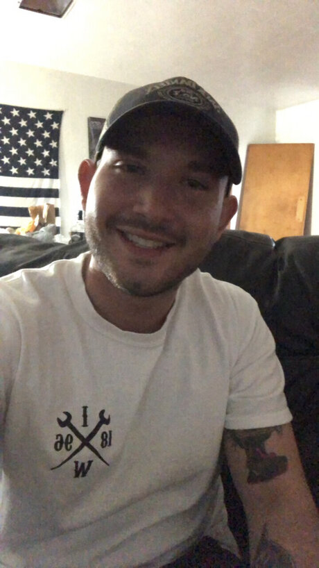 cgmike model xxx photo