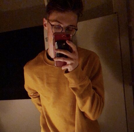 Wesley316 erotic model archive