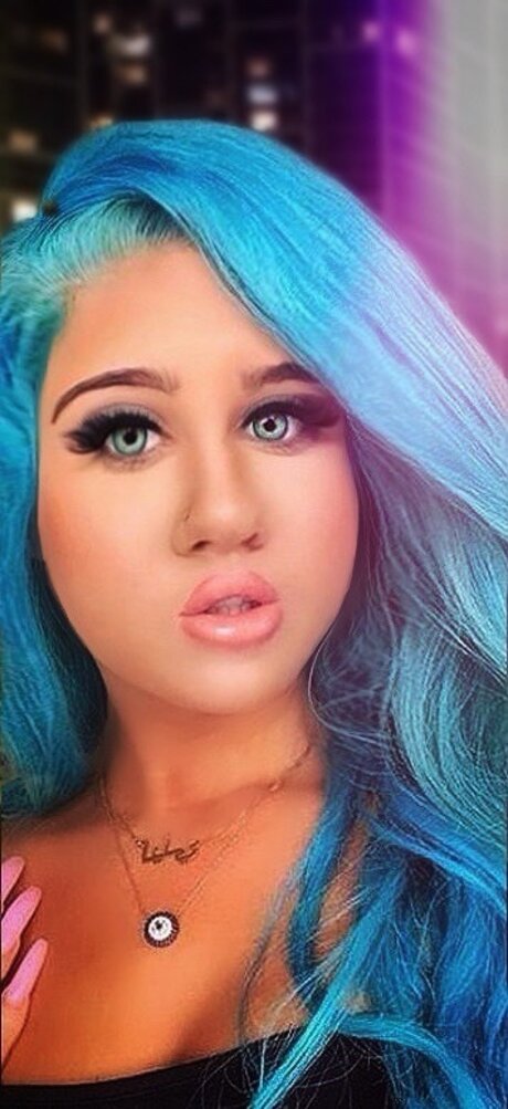 Jhen Balenciaga porn model pictures