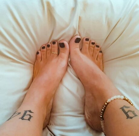 Toes amp ampsoles star nude gallery