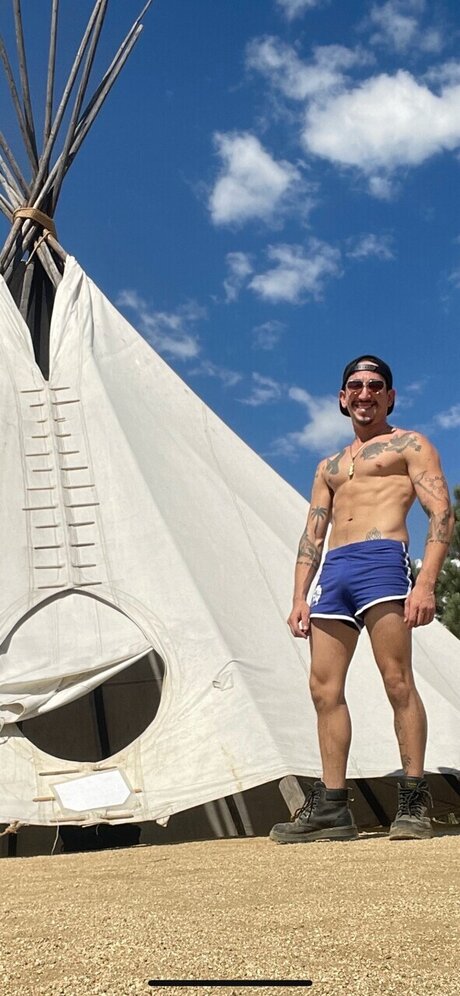 DoctorMesc naked star img