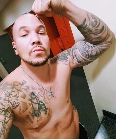 Oneluckyman99 pornstar hd img