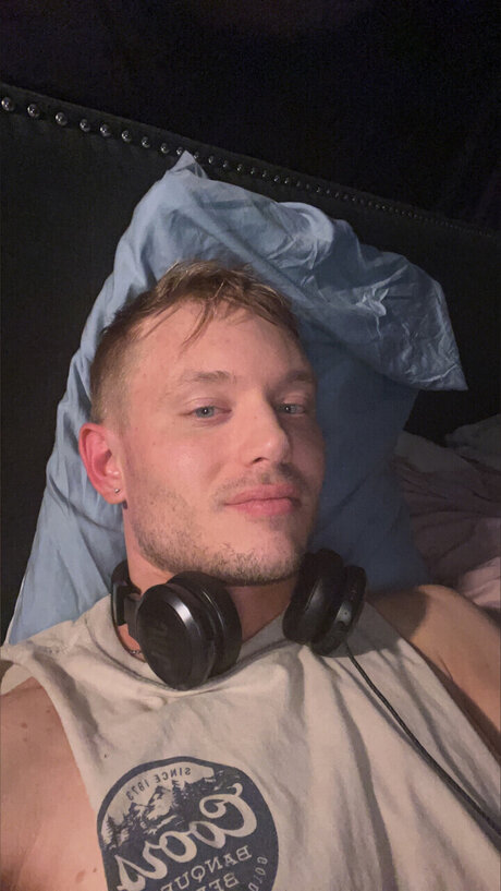 Hey_ sex model photos