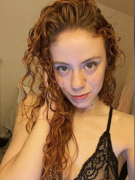 Greeneyebabe sexy star photo