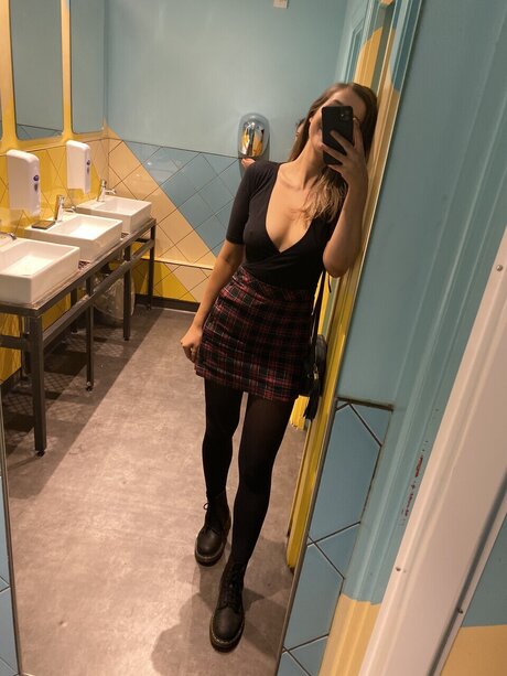 u15014556 star pornographic pics