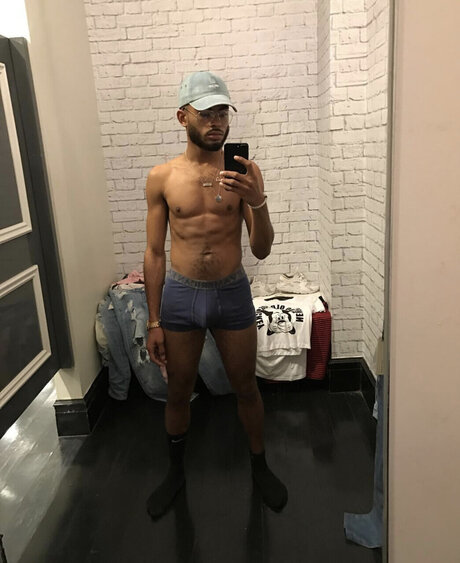 u15211360 top actress pictures