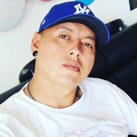 Harry Montoya sexy model image