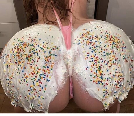 MaskedFeet erotic actress gallery