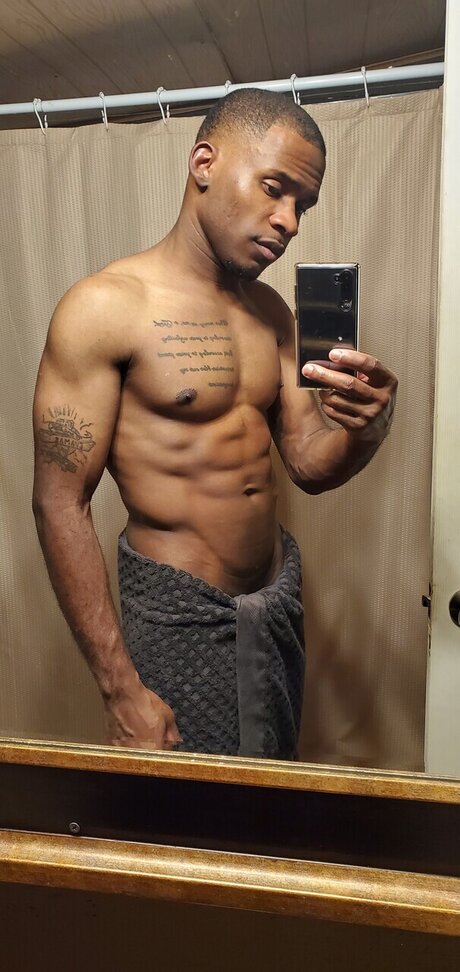 Kcwhitelightpipe star nudes galleries