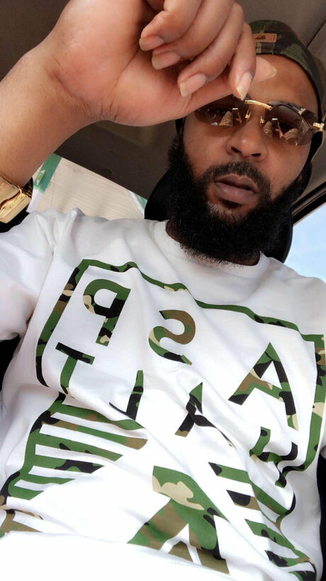 Dtiger sexy model photo