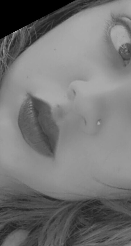 Skyler Rodgers model nice picture