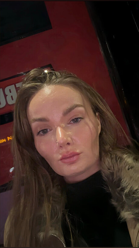 Per0x1de model hd photo