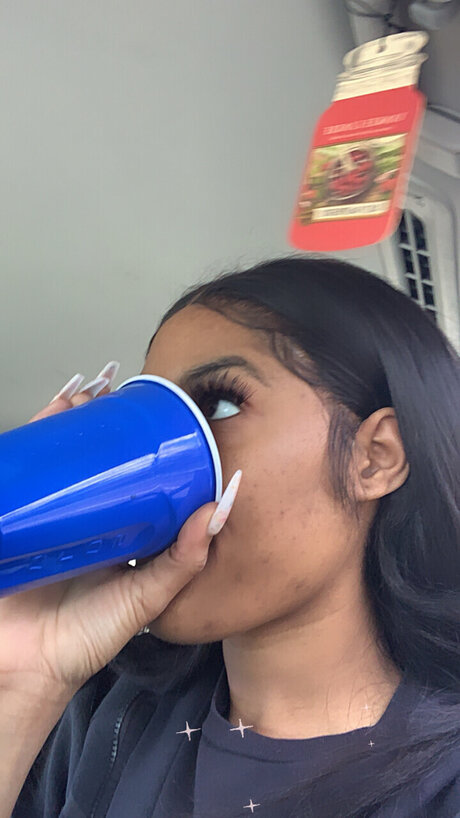 Starfire nudes actress pic