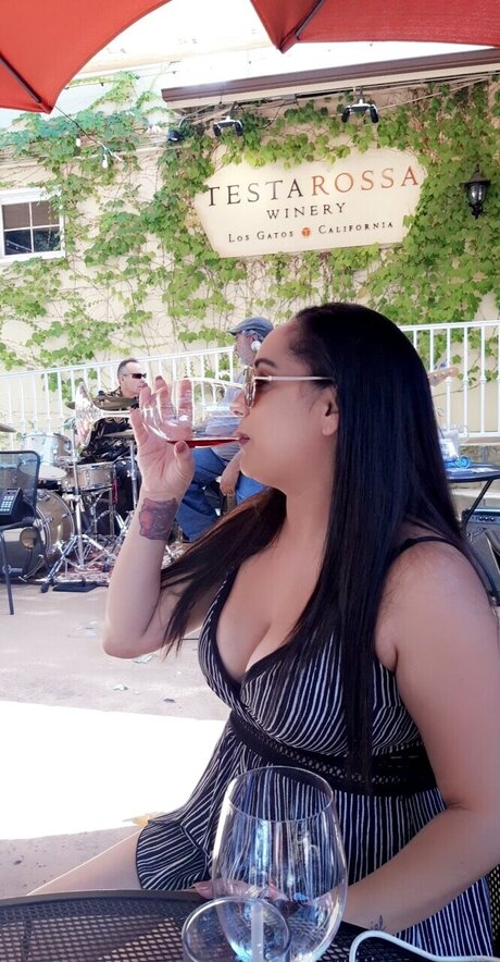 Beautifully Burlesque star adult img