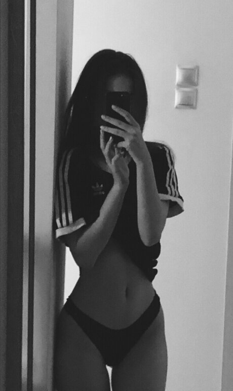 Isabella O niell hd actress picture