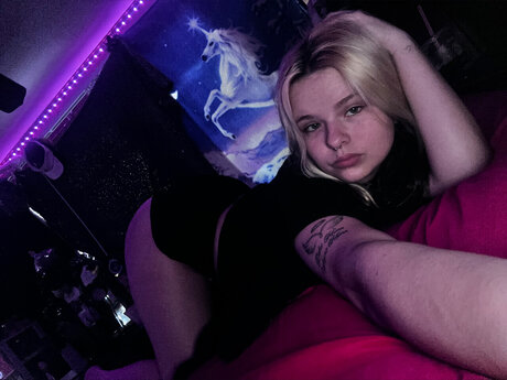 Lil Freak_ porn model pics