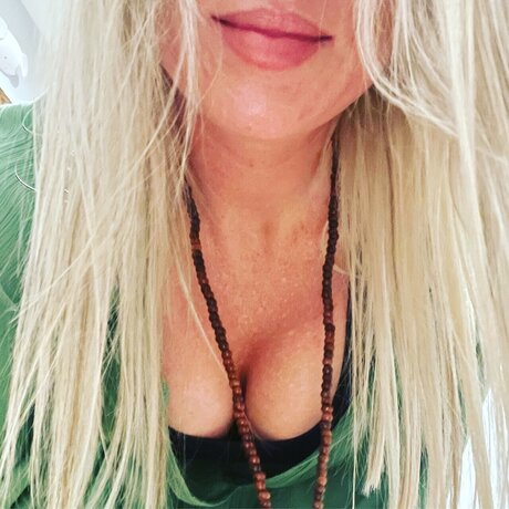 Blanco Peach pornstar hd img