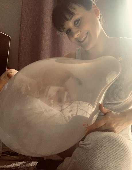 chezzmanifestation erotic model archive