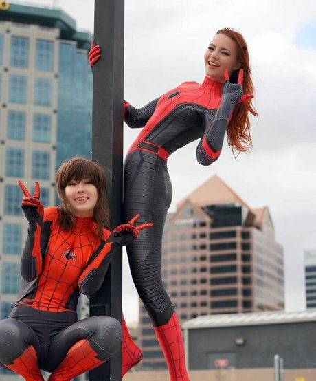 Raineemery adult actress image