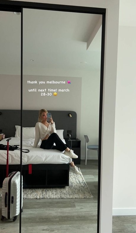 Sarinasong pornstar sex photo