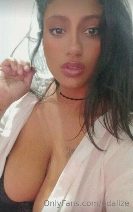 odalize beautiful model image