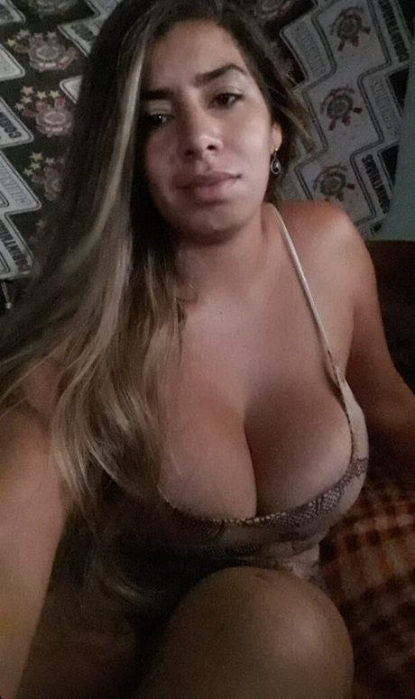 Daniele Mara Valentino nude actress pic