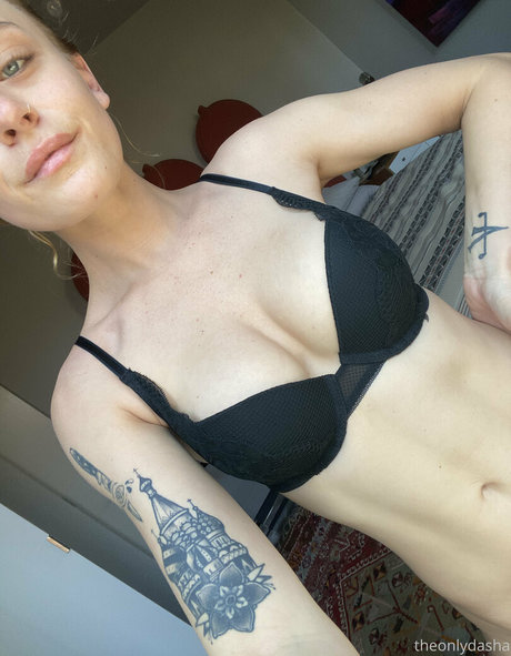 theonlydasha art star img