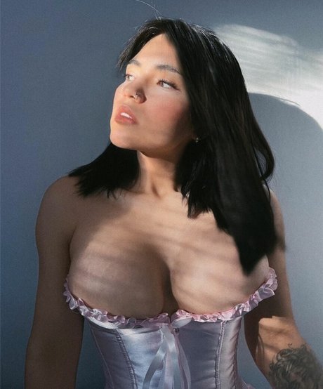 Iyari Berumen Iyib fit porn actress galleries