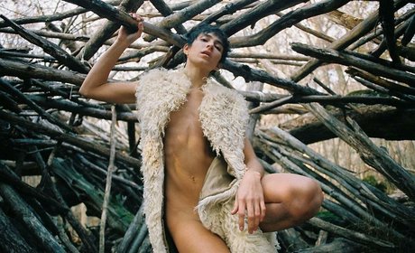 Izzi Rojas model art images