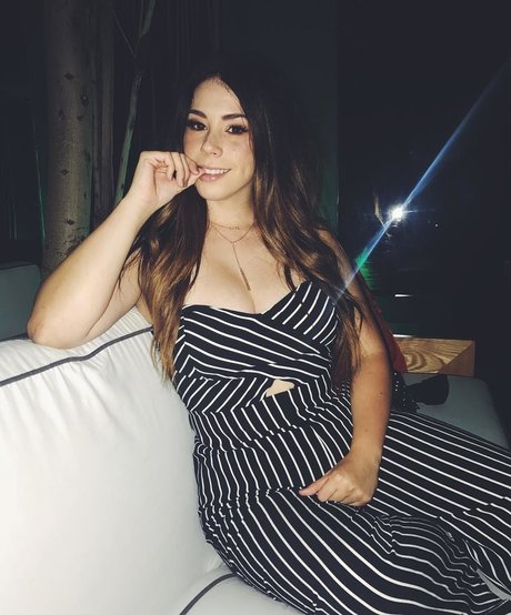 Jillian Rose Reed pornstar nudes pictures