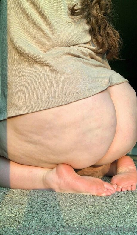 mamahorker art actress img