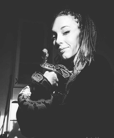 artnvenom model top pictures