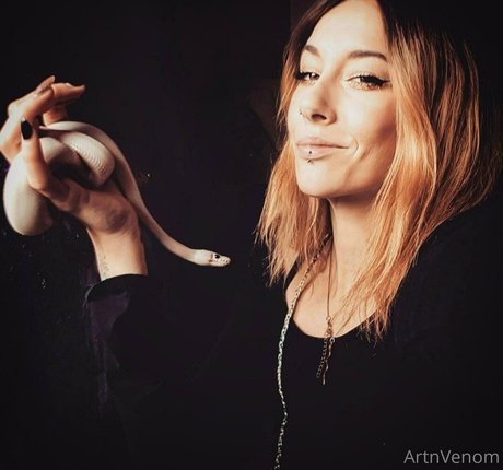 artnvenom sex actress pics