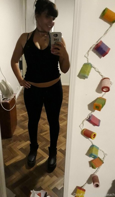 peachvicco nude star pic